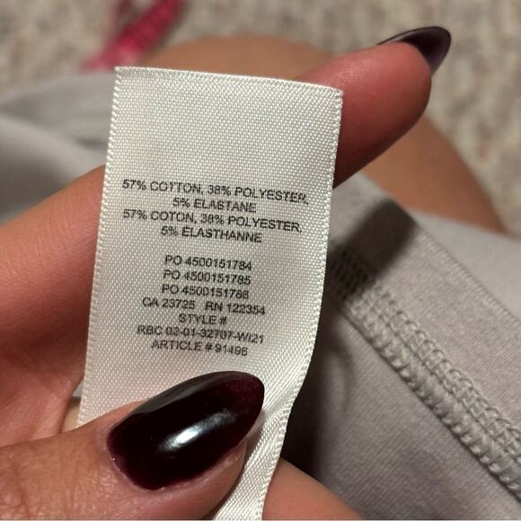 Aritzia Sunday Best Colorblock Turtle Neck Long Sleeve Crop T-Shirt- Size Large - Picture 8 of 8